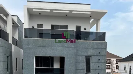 5 bedroom fully detached House on 3 floors in a well maintained estate at Ikate.