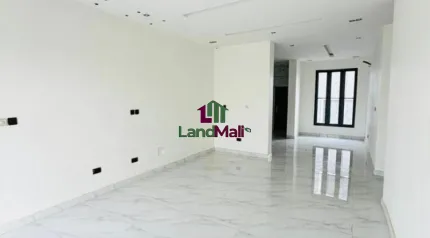 fully serviced 2 bedroom flat. Ologolo, lekki.
