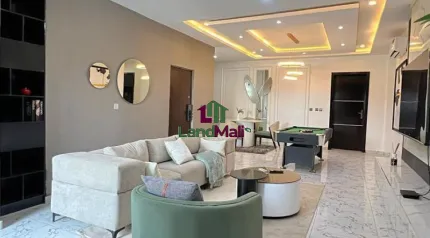 Spacious 2 Bedroom Apartment with Top Notch Amenities available for short/long stay.