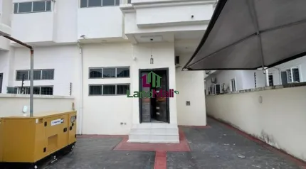 4BEDROOM  SEMI DETACHED DUPLEX FOR RENT .