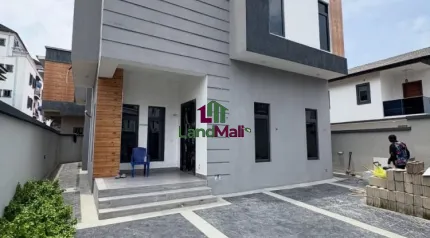 4 BEDROOM FULLY DETACHED DUPLEX Location: Chevron, Lagos