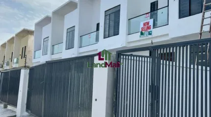 Self compound 4 bedroom terrace duplex with bq in a secure location