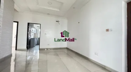 *2 BEDROOM FLAT FOR RENT