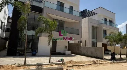 5 BEDROOM FULLY DETACHED DUPLEX WITH POOL AND CINEMA AT LEKKI PHASE 1 LAGOS FOR SALE 