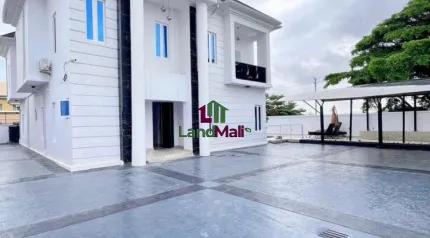 5 Bedroom Fully Detached Duplex 