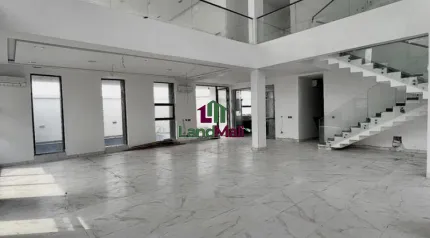 5 Bedroom Fully Detached Duplex 