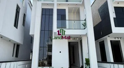 5 BEDROOM FULLY DETACHED DUPLEX WITH POOL AND BQ AT LEKKI CHEVRON LEKKI LAGOS FOR SALE 