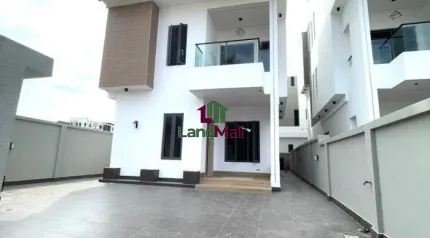 5 Bedroom Fully Detached Duplex 
