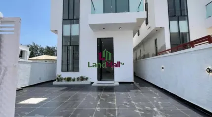 4 semi detached duplex