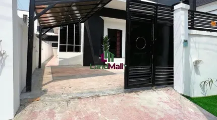 5 Bedroom Detached Apartment