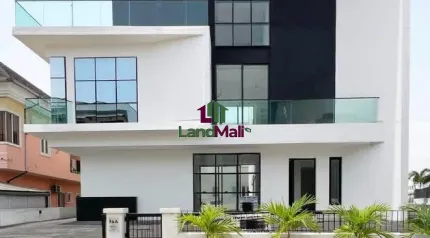 5 Bedroom Fully Detached Duplex 