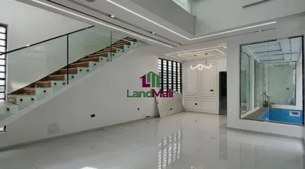 5 Bedroom Fully Detached Duplex 