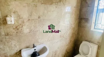 𝐖𝐄𝐋𝐋 𝐌𝐀𝐈𝐍𝐓𝐀𝐈𝐍𝐄𝐃 3 𝐁𝐄𝐃𝐑𝐎𝐎𝐌 𝐓𝐄𝐑𝐑𝐀𝐂𝐄 𝐃𝐔𝐏𝐋𝐄𝐗 𝐔𝐏