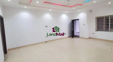 Elegant 2-Bedroom Apartment at  Lekki Scheme 2