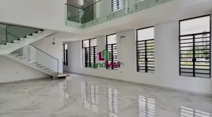 5 Bedroom Fully Detached For sale 