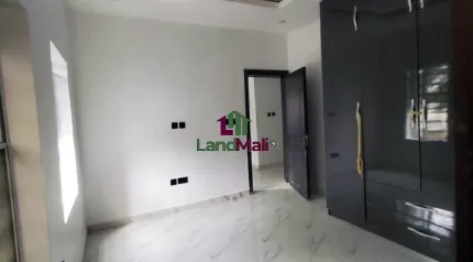 3bedroom duplex with BQ for rent Located inside call to access estate at theranex