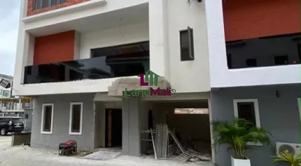 Talking to the mandate  2 units 4 bedroom semi detached maisonette for rent   📍ikate 
