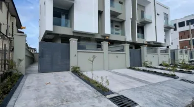 4 Bedroom Terrace in Ikoyi
