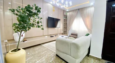 Short-let Apartment 