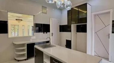 📍IKOTA LEKKI | 5 BED | N410M CONTEMPORARY DESIGNED 5 BEDROOM FULLY DETACHED DUPLEX WITH A CINEMA, WINE BAR, AMPLE PARKING SPACE. BQ FOR SALE