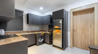 Cozy 2 Bedroom Apartment