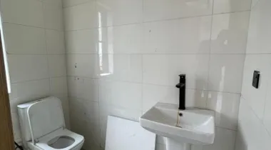 SPACIOUS 2 BEDROOM APARTMENT WITH ELEVATOR LOCATED AT LEKKI PHASE 1 LAGOS FOR SALE