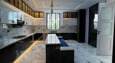 SPACIOUS 5 BEDROOM FULLY DETACHED DUPLEX WITH POOL, CINEMA &amp; ROOFTOP TERRACE Location: VGC, Lekki Lagos