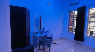 Single room upstairs 