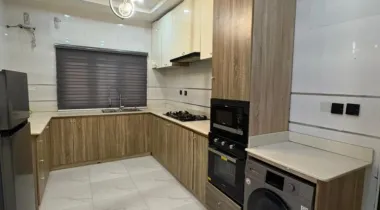 4bedroom semi detached 