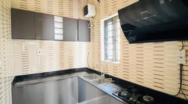 : 3 Bedroom Terrace