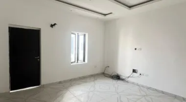 5 Bedroom Fully Detached Duplex