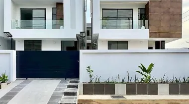 CONTEMPORARY 5 BEDROOM FULLY DETACHED HOME WITH SWIMMING POOL, GYM , ROOF TOP TERRACE FOR SALE‼️‼️