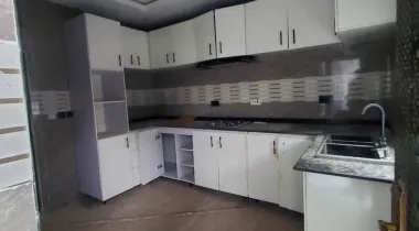 3 bedroom duplex with bq 