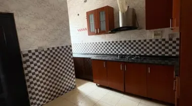 Single room downstairs available for rent in a shared apartment bq