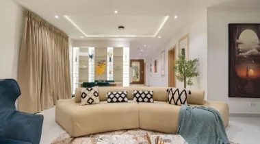 My lovely 🥰 2 bedroom apartment  with a  *rooftop pool 🏊‍♂️ *Gym *PS5 Location: Lekki phase 1