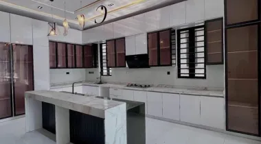 5 Bedroom Fully Detached Duplex