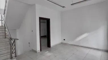 4 Bedroom Detached Duplex