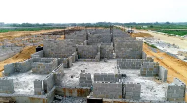 The Parliament is not just another estate: it’s an embodiment of luxury, comfort, and premium living located strategically along the prime corridor of Lekki-Epe Expressway, Bolorunpelu. As one of the seven Citadels of Joy by Harmony Garden and Estate Development Ltd