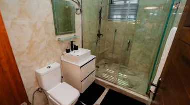 Brand new 2 Bedroom Maisonnette with Swimming pool 🏊‍♀️ , ps5, Snooker board