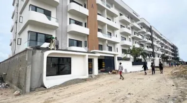 3 BEDROOM APARTMENT WITH ELEVATOR AND POOL AT LEKKI PHASE 1 LAGOS FOR SALE