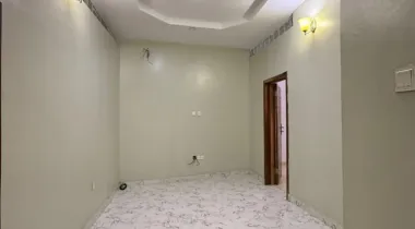 Spacious self serviced 3 bedroom Duplex with BQ. 