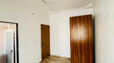 4 bedroom semi detached duplex with a bq 