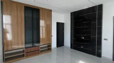 SALES ALERT* Contemporary 5 Bedroom Fully Detached Duplex with Bq, Swimming Pool and Gym/Study Room, walk in Closet, Double volume living, space media wall, Smart features, Home Cinema, Home office, Rooftop terrace, Automated gate For Sale