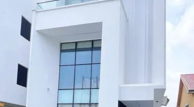 5 Bedroom Fully Detached Duplex