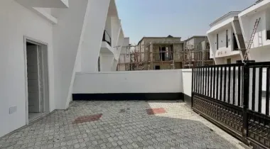 4 BEDROOM SEMI DETACHED HOME LOCATED AT IKOTA LEKKI LAGOS FOR SALE