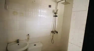 2 bedroom flat available for rent  Location: ikota Lekki Lagos 