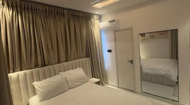 Brand new 1 bedroom apartment with balcony Yaba