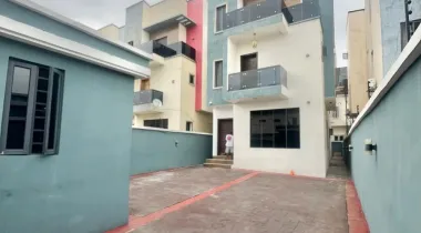 5Bedroom Fully Detached Duplex With a Bq