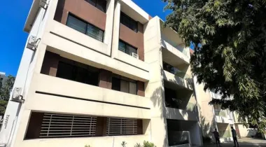 UNFURNISHED 3 Bed APARTMENT• Victoria Island • ₦32M (slightly negotiable)