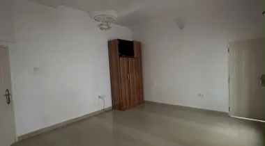 A spacious room self-con